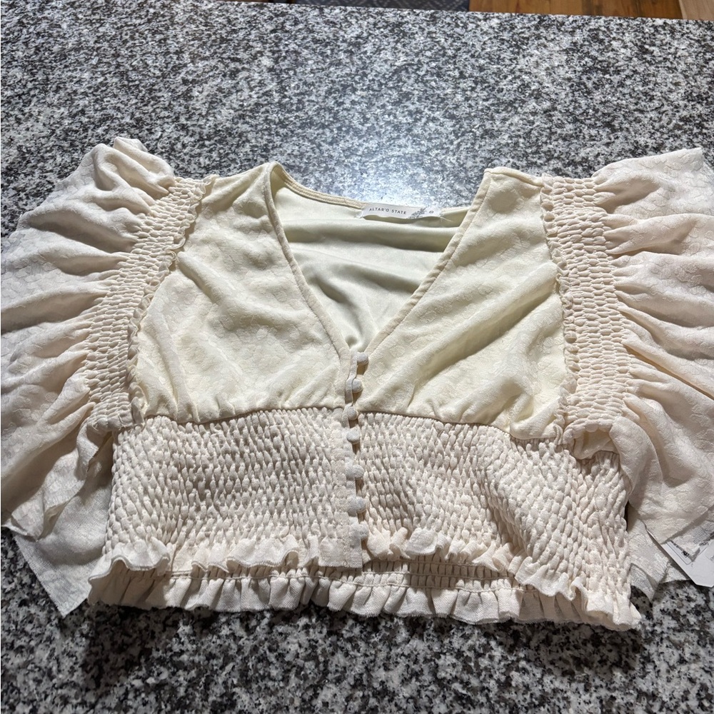 ALTARD STATE
Size:Medium